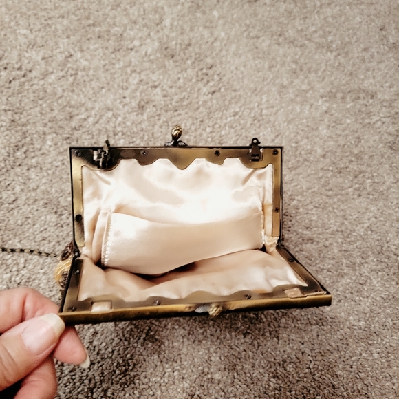 Beaded Handbag - Picture 4 of 4